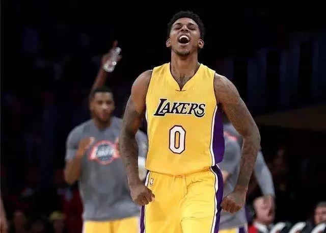 埃贝尔谈帕夫洛维奇伤情：看上去像是肌肉伤（埃贝尔：帕夫洛维奇伤势疑似肌肉问题）