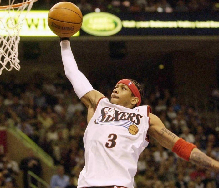 贝恩谈拿球砸阿努诺比：当时认为是合理动作，没恶意犯规意思（贝恩谈掷球击中阿努诺比：称当时判断为合理动作，并非恶意犯规）