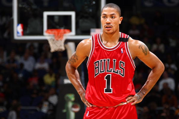 篮球湖人官宣老将复出，防守端迎来补强（湖人官宣老将回归，防守端再添助力）