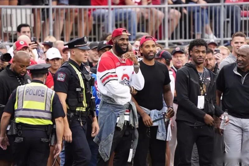 西甲战报：齐甘科夫双响+绝杀，赫罗纳2-1逆转皇家社会（西甲快讯：齐甘科夫梅开二度读秒绝杀，赫罗纳2-1逆转皇家社会）