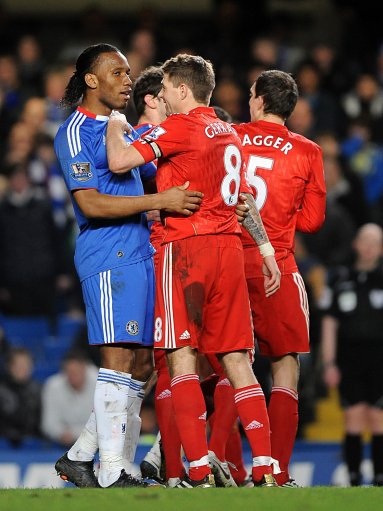 拜仁莱万多夫斯基连续两场进球（莱万多夫斯基为拜仁连场破门）